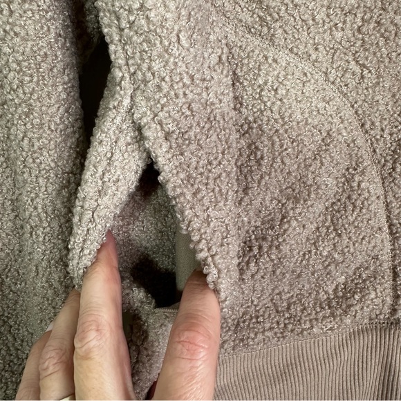 NWT Jenni Intimates Fuzzy Knit Cozy Crewneck & Jogger Set in Toffee Women’s S - Picture 8 of 10